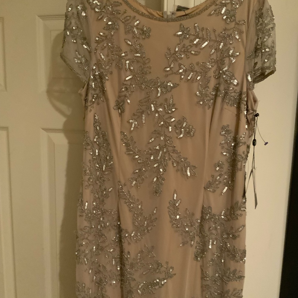 NWT Adriana Papell Nude Sheer Overlay Sequin Dress  Size 16
